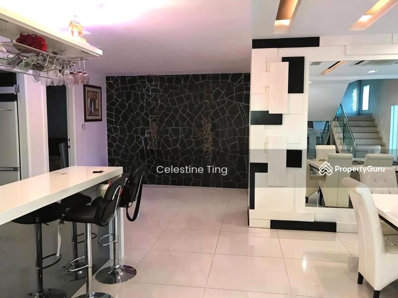 Untuk Dijual - [Full Loan | Fully Renovated ] 2 Storey Bungalow Taman Jelok Impian, Kajang