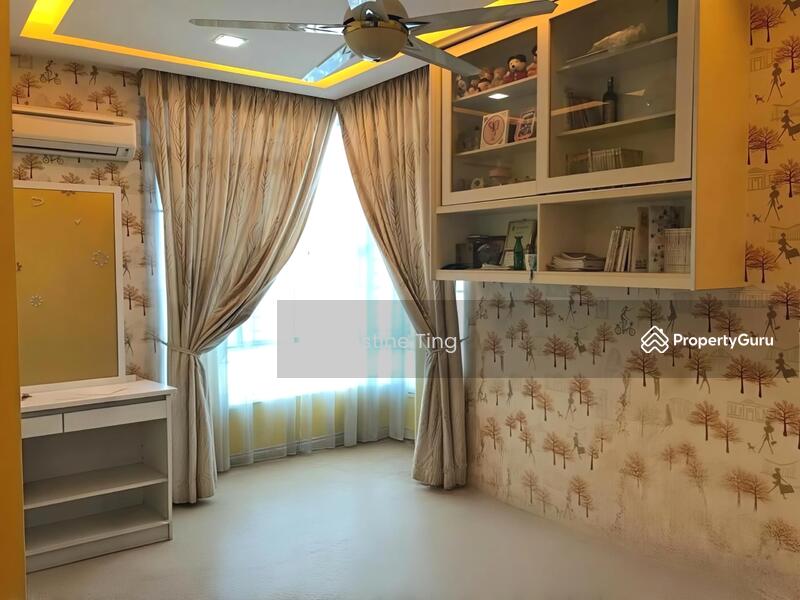 Untuk Dijual - [Full Loan | Fully Renovated ] 2 Storey Bungalow Taman Jelok Impian, Kajang