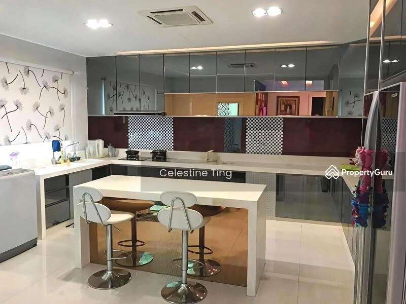 Untuk Dijual - [Full Loan | Fully Renovated ] 2 Storey Bungalow Taman Jelok Impian, Kajang