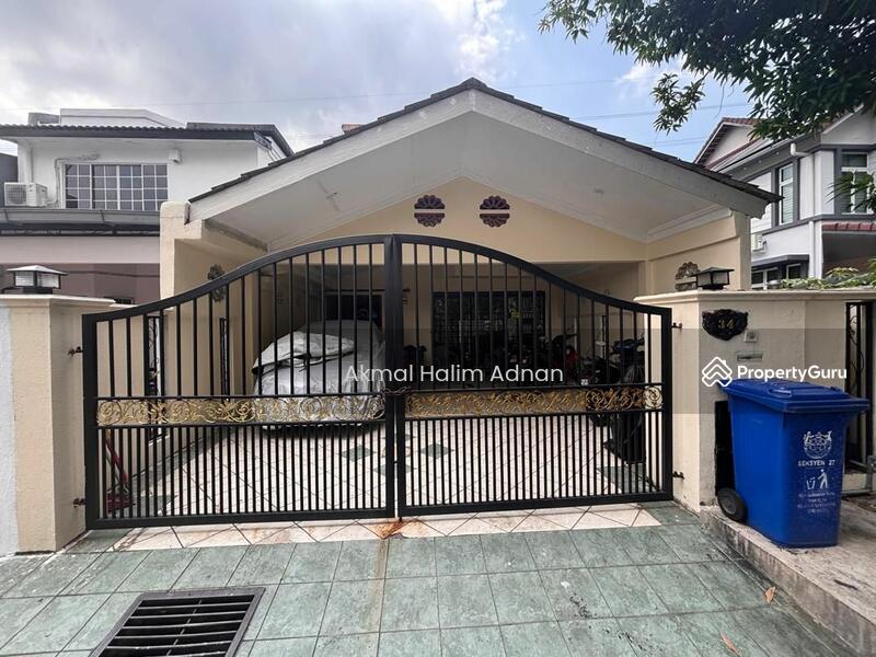 Untuk Dijual - Seksyen 27,end unit 2-storey terrace for sale, near Subang Alam