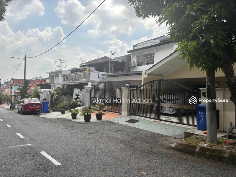 Untuk Dijual - Seksyen 27,end unit 2-storey terrace for sale, near Subang Alam