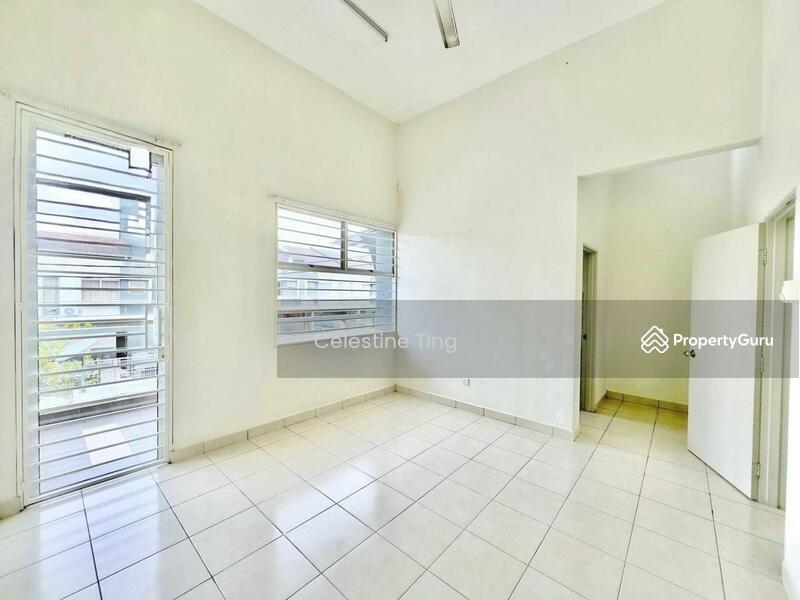 Untuk Dijual - [F.Loan | Gated & Guarded ] 2 Sty Camellia Residence, Bandar Tasik Kesuma Semenyih