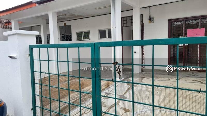 For Sale - 1-storey Terraced House at Bandar Tasik Kesuma