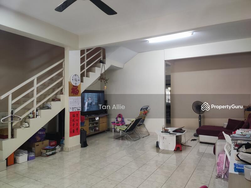 Puchong freehold 2 storey Landed, renovated, lowest price direct from owner. near X2 Residency.