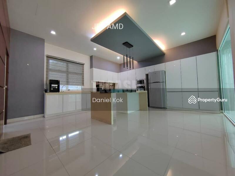 Untuk Dijual - RM1.6m! 30x75ft! 5R5B! Fully Renovate Move in Condition Setia Alam Anjung Sari 3 Sty House for Sale