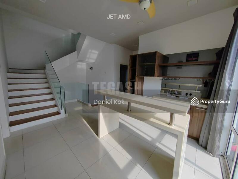 Untuk Dijual - RM1.6m! 30x75ft! 5R5B! Fully Renovate Move in Condition Setia Alam Anjung Sari 3 Sty House for Sale