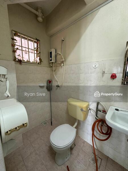 For Sale - Medan Putra Condominium