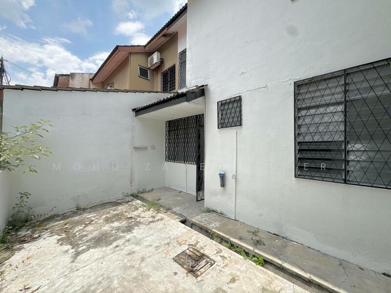 For Sale - Double Storey Taman Subang Indah pjs 10 Bandar Sunway Subang Jaya