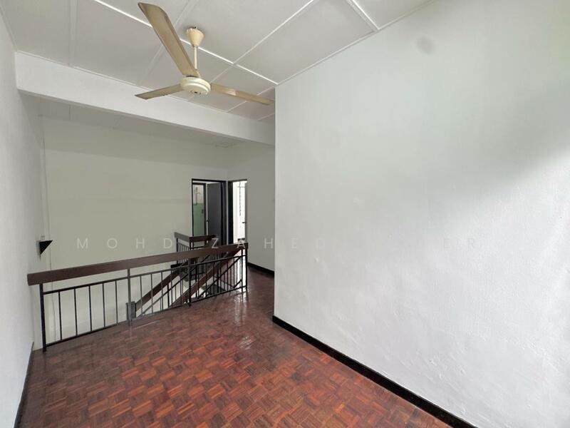 For Sale - Double Storey Taman Subang Indah pjs 10 Bandar Sunway Subang Jaya