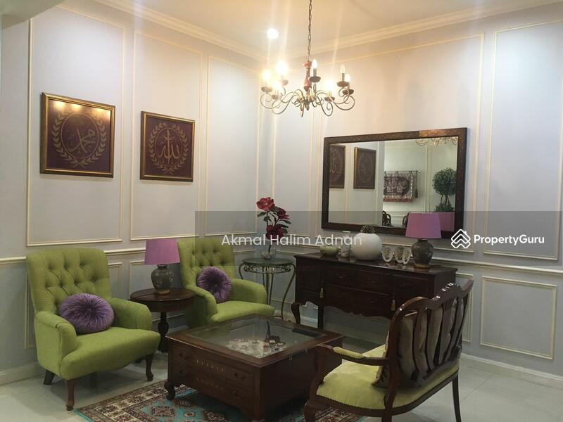For Sale - Bukit Jelutong,2-storey terrace house (24 x 83),renovated.