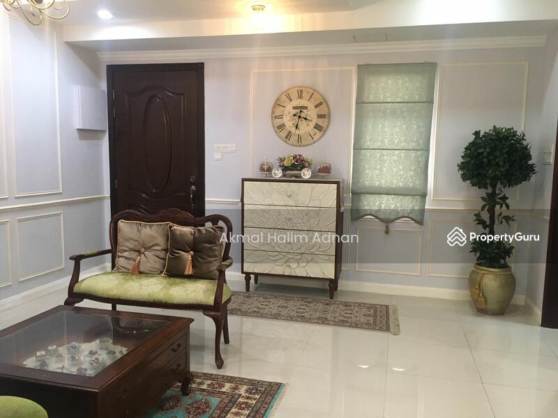 For Sale - Bukit Jelutong,2-storey terrace house (24 x 83),renovated.