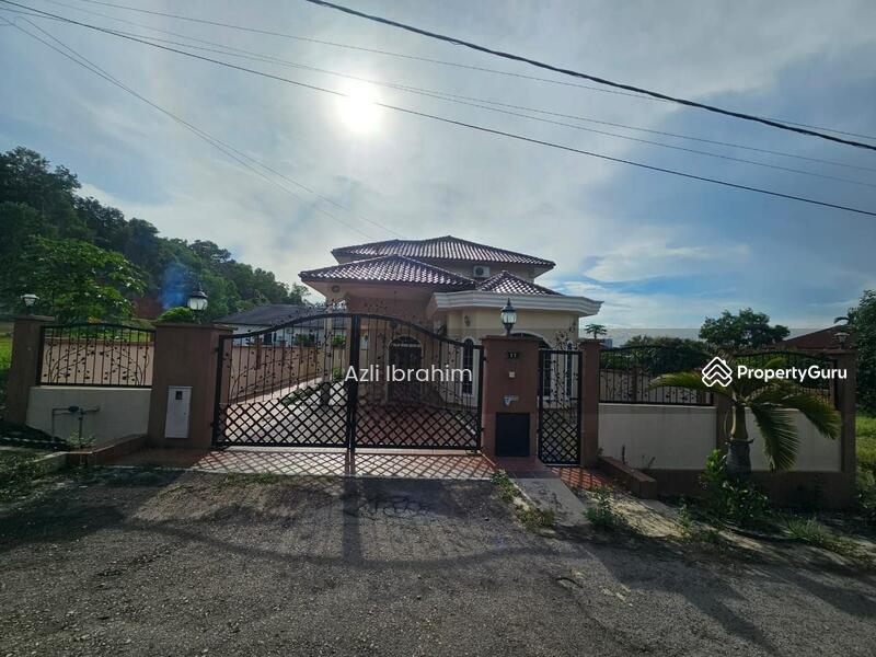 For Sale - Kampung Dato Abu Bakar Baginda (Jalan Cempaka Biru)