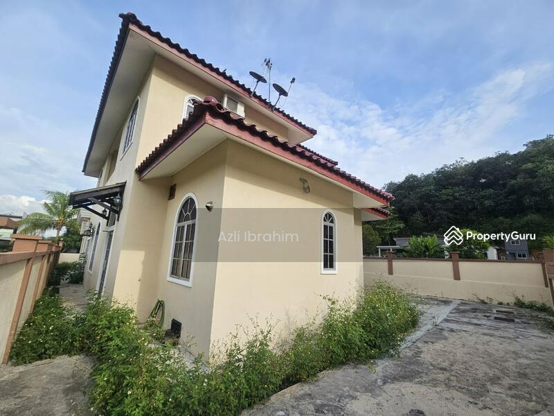 For Sale - Kampung Dato Abu Bakar Baginda (Jalan Cempaka Biru)