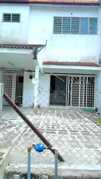 2-storey Terraced House for Rent in Serdang (Seri Kembangan) - Brandon Yee - Exterior - PropertyGuru.com.my