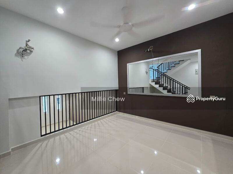 2.5-storey Terraced House for Sale in Island Glades (Jelutong) - Millie Chew - PropertyGuru.com.my