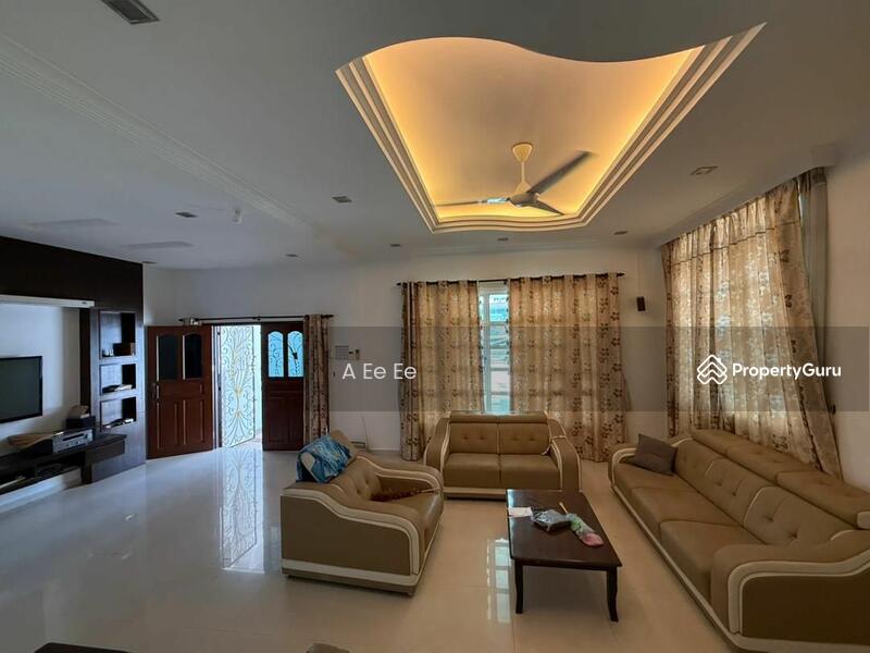 For Rent - Semi-Detached House at Jalan Kebun Bunga