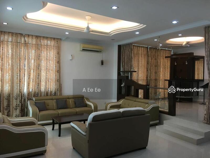 For Rent - Semi-Detached House at Jalan Kebun Bunga