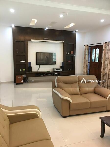 For Rent - Semi-Detached House at Jalan Kebun Bunga