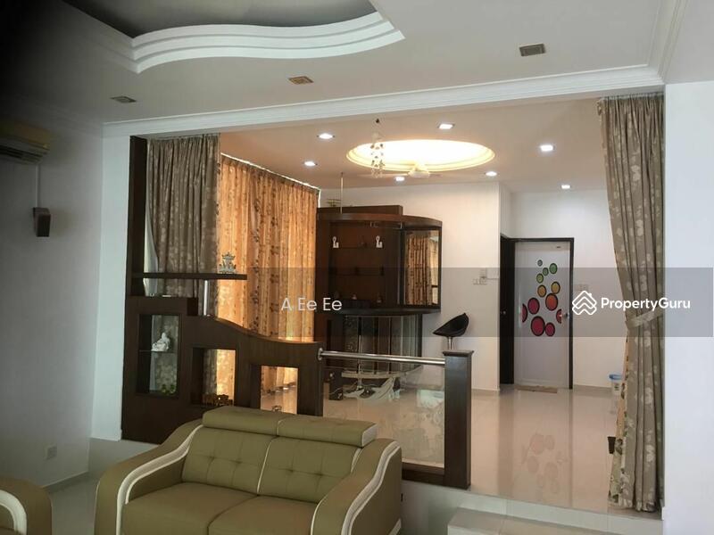 For Rent - Semi-Detached House at Jalan Kebun Bunga
