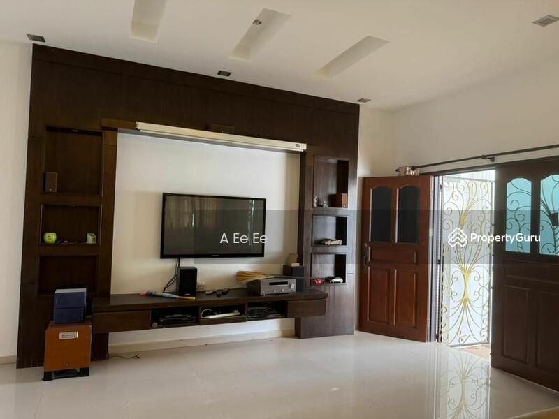 For Rent - Semi-Detached House at Jalan Kebun Bunga