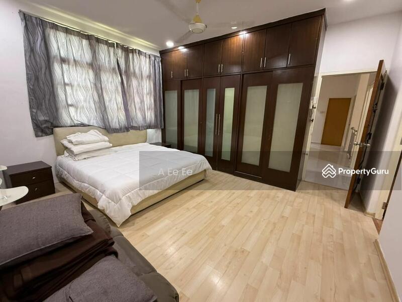 For Rent - Semi-Detached House at Jalan Kebun Bunga