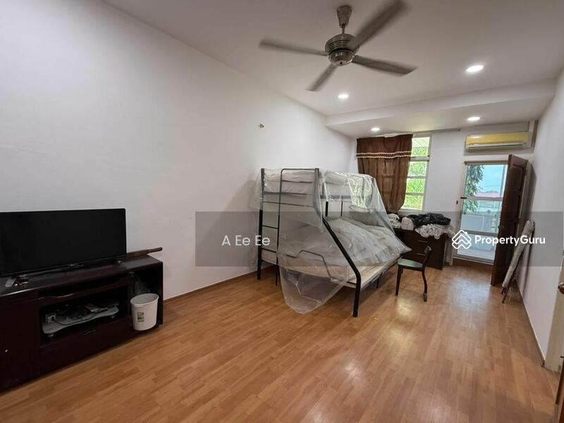 For Rent - Semi-Detached House at Jalan Kebun Bunga