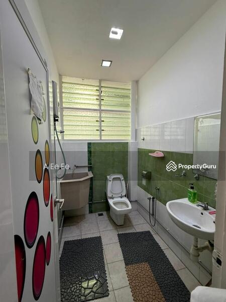 For Rent - Semi-Detached House at Jalan Kebun Bunga
