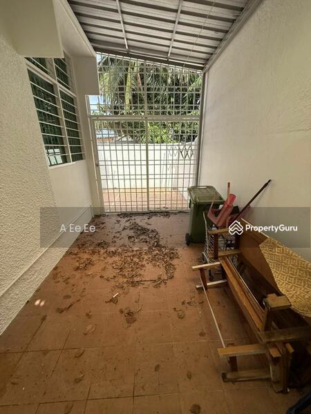 For Rent - Semi-Detached House at Jalan Kebun Bunga