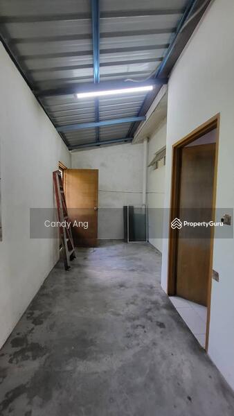 Untuk Dijual - No 82, Jalan Lampam 8, Taman Tanjung Puteri, 81700 Pasir Gudang, Johor Darul Ta'zim