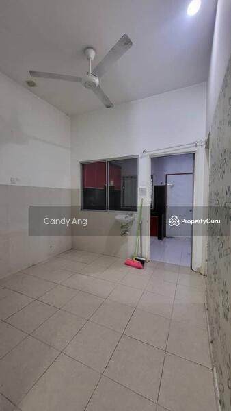Untuk Dijual - No 82, Jalan Lampam 8, Taman Tanjung Puteri, 81700 Pasir Gudang, Johor Darul Ta'zim