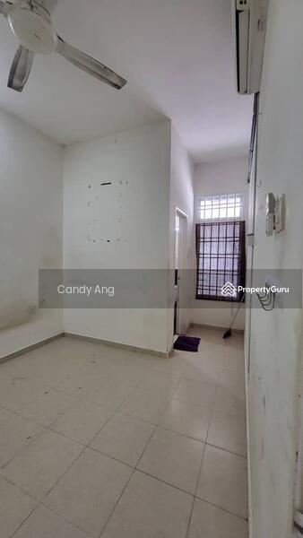 Untuk Dijual - No 82, Jalan Lampam 8, Taman Tanjung Puteri, 81700 Pasir Gudang, Johor Darul Ta'zim