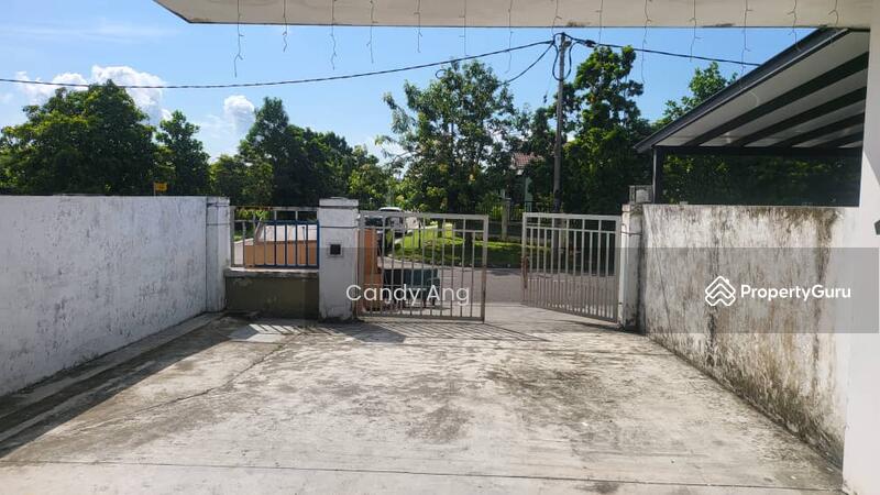Untuk Dijual - No 82, Jalan Lampam 8, Taman Tanjung Puteri, 81700 Pasir Gudang, Johor Darul Ta'zim