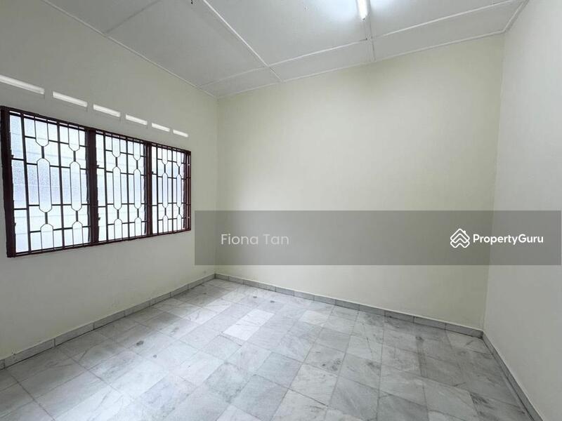 For Sale - Jalan Bentara Tun Aminah
