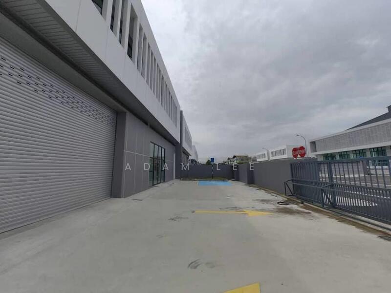 For Rent - Desa Cemerlang