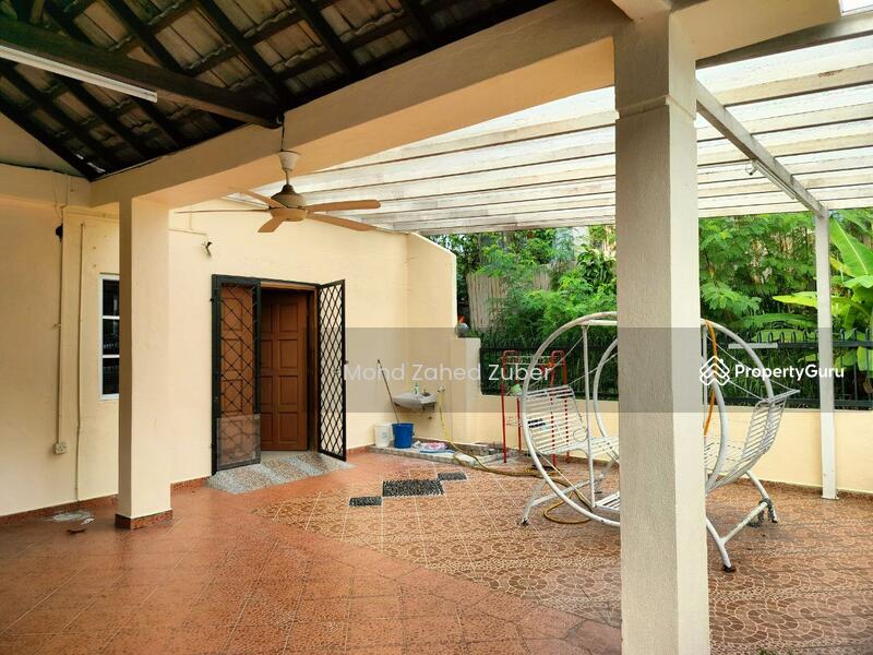 For Sale - End Lot Double Storey Taman Desa Minang Batu Caves Gombak