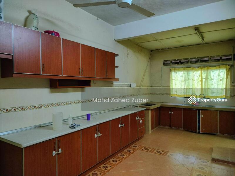 For Sale - End Lot Double Storey Taman Desa Minang Batu Caves Gombak