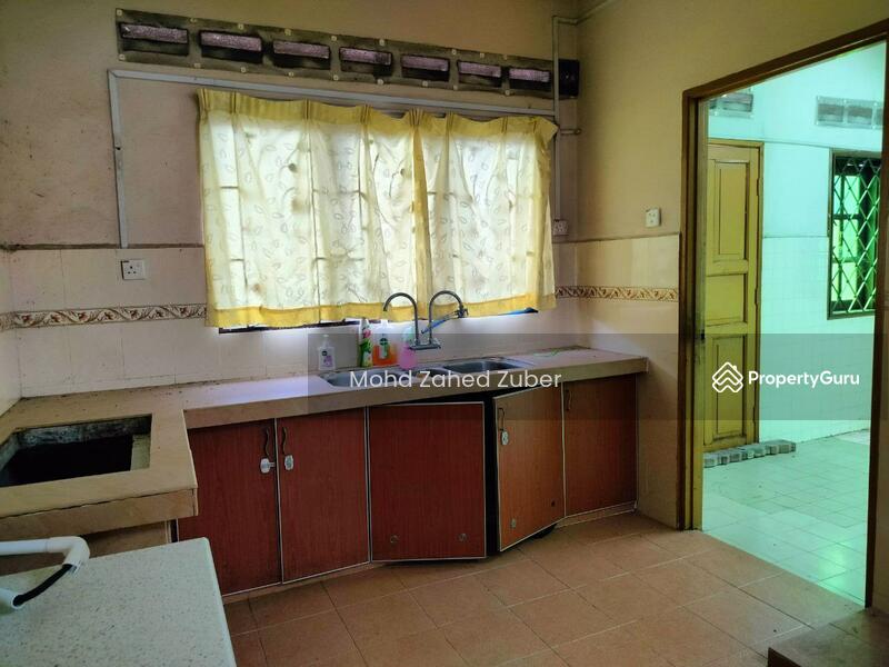 For Sale - End Lot Double Storey Taman Desa Minang Batu Caves Gombak