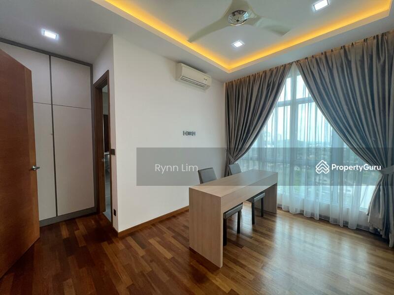 For Rent - Summerscape Luxury Condominium
