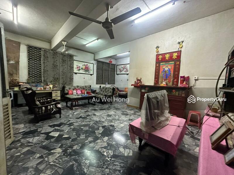 Untuk Dijual - 4 Bedrooms Rumah Berkembar Taman Makok, Bukit Mertajam, Penang