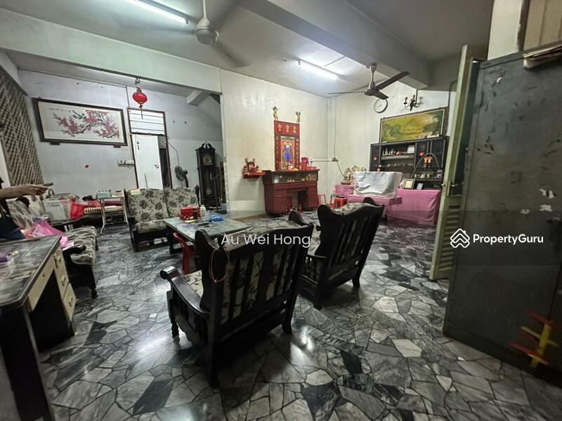 Untuk Dijual - 4 Bedrooms Rumah Berkembar Taman Makok, Bukit Mertajam, Penang