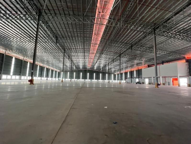 Warehouse for Sale in Kampung Seelong Jaya (Senai) - Tay WC - Interior - PropertyGuru.com.my