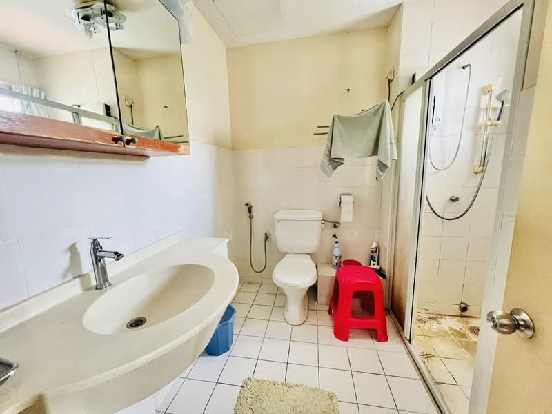 Terraced House for Sale in Taman Bukit Permata (Selayang) - Erin Yusof - Bathroom - PropertyGuru.com.my