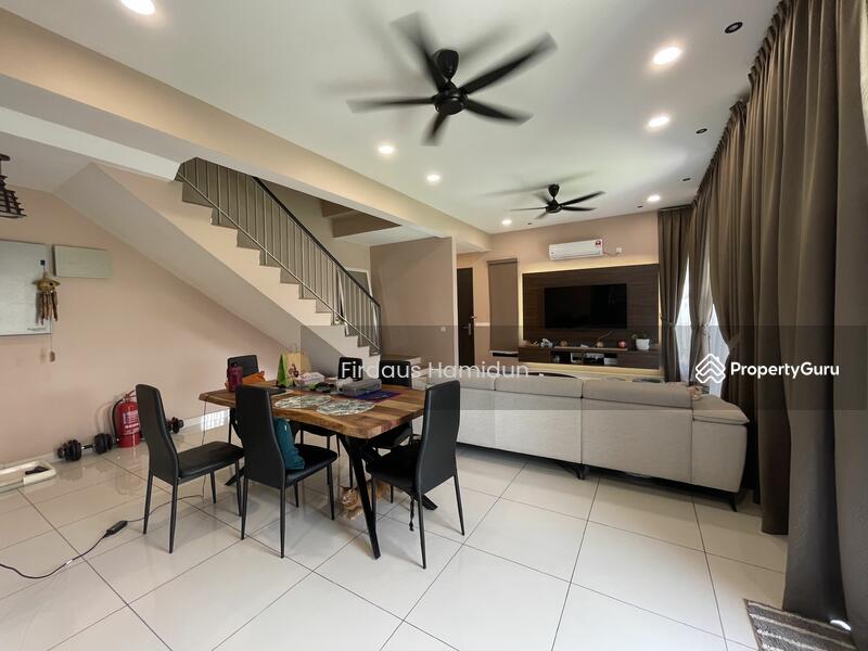 For Sale - Elmina Green Three