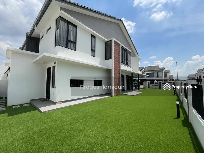 For Sale - Elmina Green Three