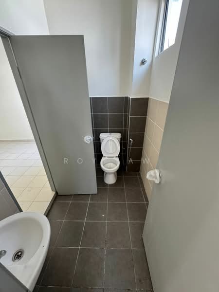 Rumah Teres untuk Disewa di Port Dickson (Negeri Sembilan) - Roy Law - Bathroom - PropertyGuru.com.my