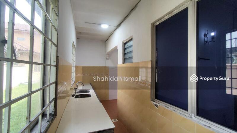 For Sale - Taman Pendamaran Permai