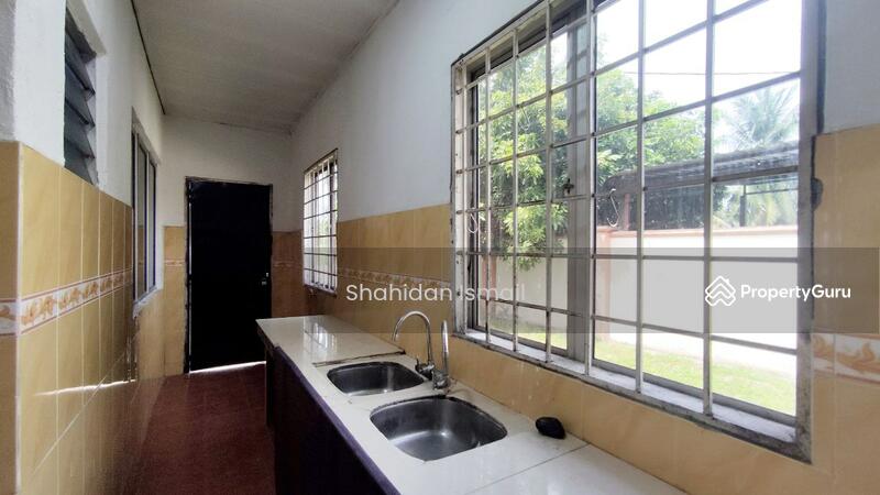 For Sale - Taman Pendamaran Permai