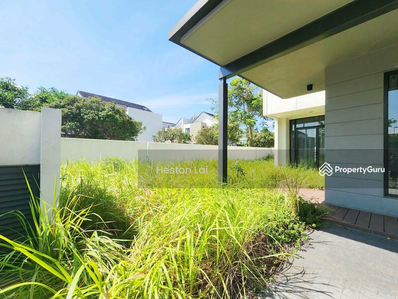 For Sale - Avira Avira Aviras