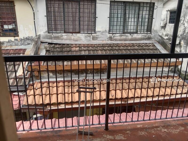 For Sale - 2-storey Terrace House at Pjs 10