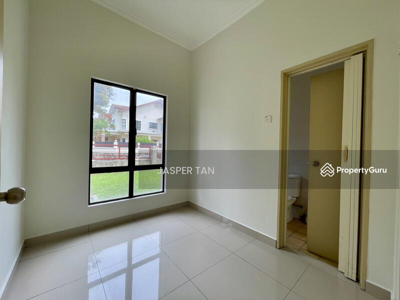 For Sale - Corner 2.5 Storey Terrace @ Bandar Kinrara 9